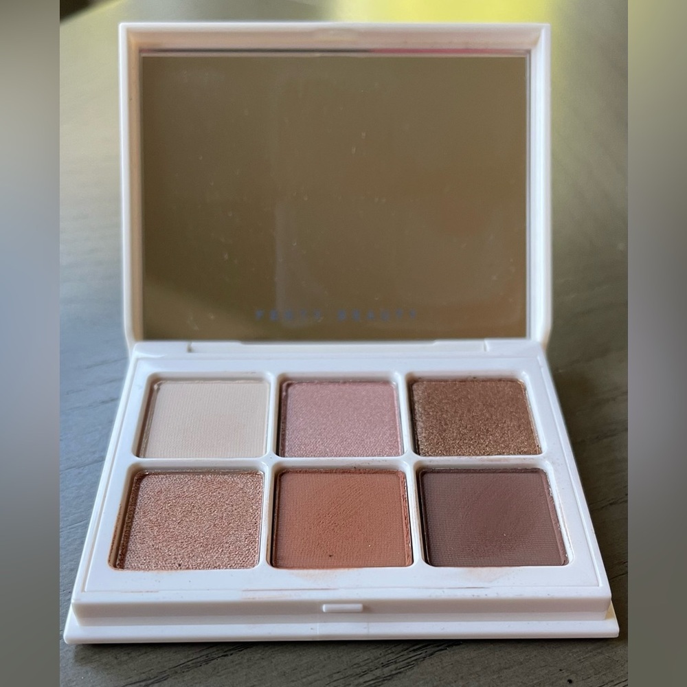 Fenty Beauty-Snap Shadows 1
True Neutrals
